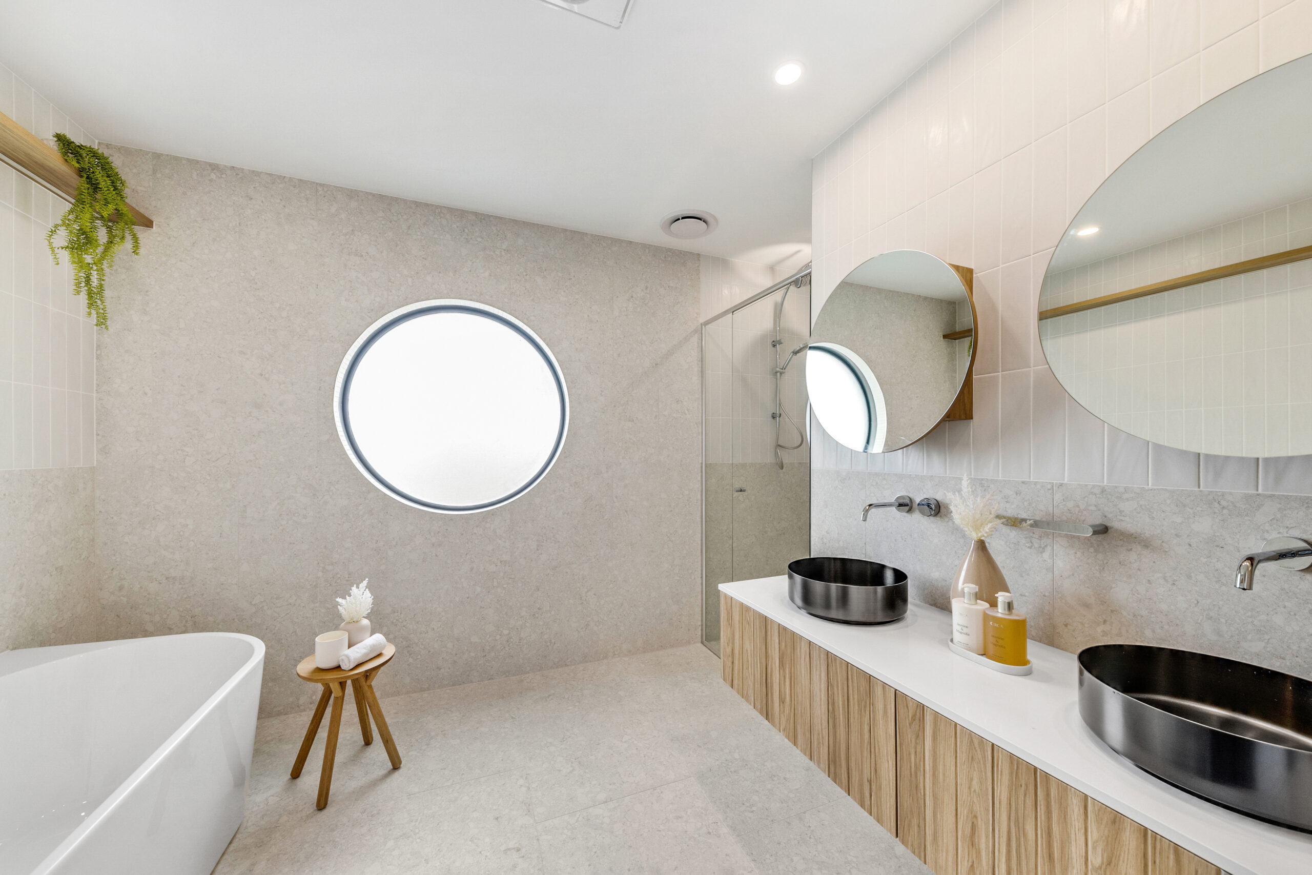 Main-Bathroom-scaled